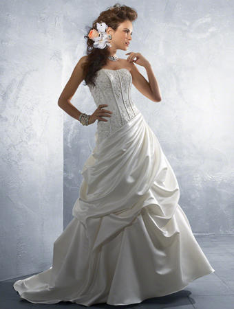 Alfred Angelo Wedding Gown 2170 Oliverio S Bridal And Prom